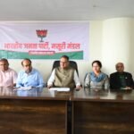 कैबिनेट मंत्री गणेश जोशी ने कार्यकर्ताओं को सरकार की योजनाएं जन-जन तक पहुंचाने की दी जिम्मेदारी