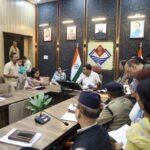 मुख्यमंत्री पुष्कर सिंह धामी की प्राथमिकता के तहत जिलाधिकारी डॉ. आशीष चौहान ने पेयजल आपूर्ति बाधित होने पर तत्काल व्यवस्था सुधारने के निर्देश दिए