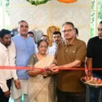 कृषि मंत्री गणेश जोशी ने कहा- रेशम उत्पादन से जुड़े किसानों को मूल्य संवर्धन की आय में मिले भागीदारी