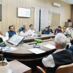 जिलाधिकारी डॉ. आशीष चौहान ने कहा, ईवीएम की प्रथम स्तरीय जांच निर्वाचन प्रक्रिया का महत्वपूर्ण प्रारंभिक चरण